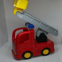 LEGO Duplo Fahrzeuge Polizei LKW Krankenwagen Zoo Camping Pferde Flugzeug Bagger Feuerwehr LKW 6